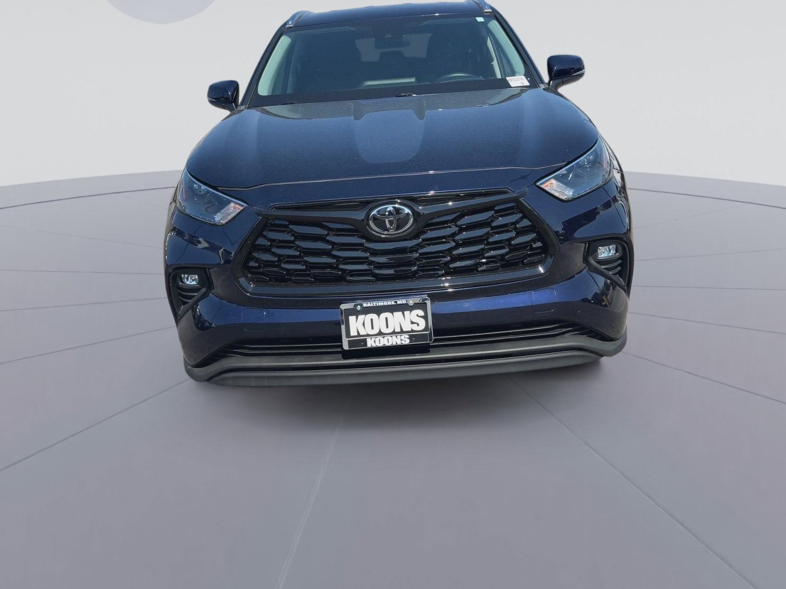 Used 2023 Toyota Highlander LE FWD image 4