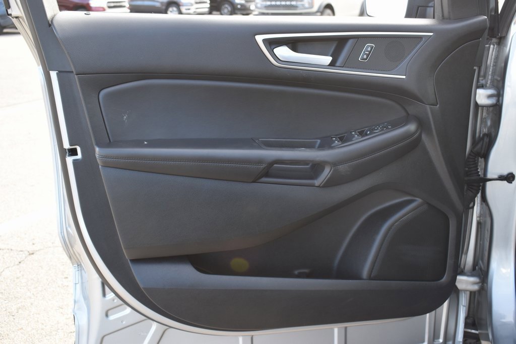 Certified 2023 Ford Edge SEL image 9