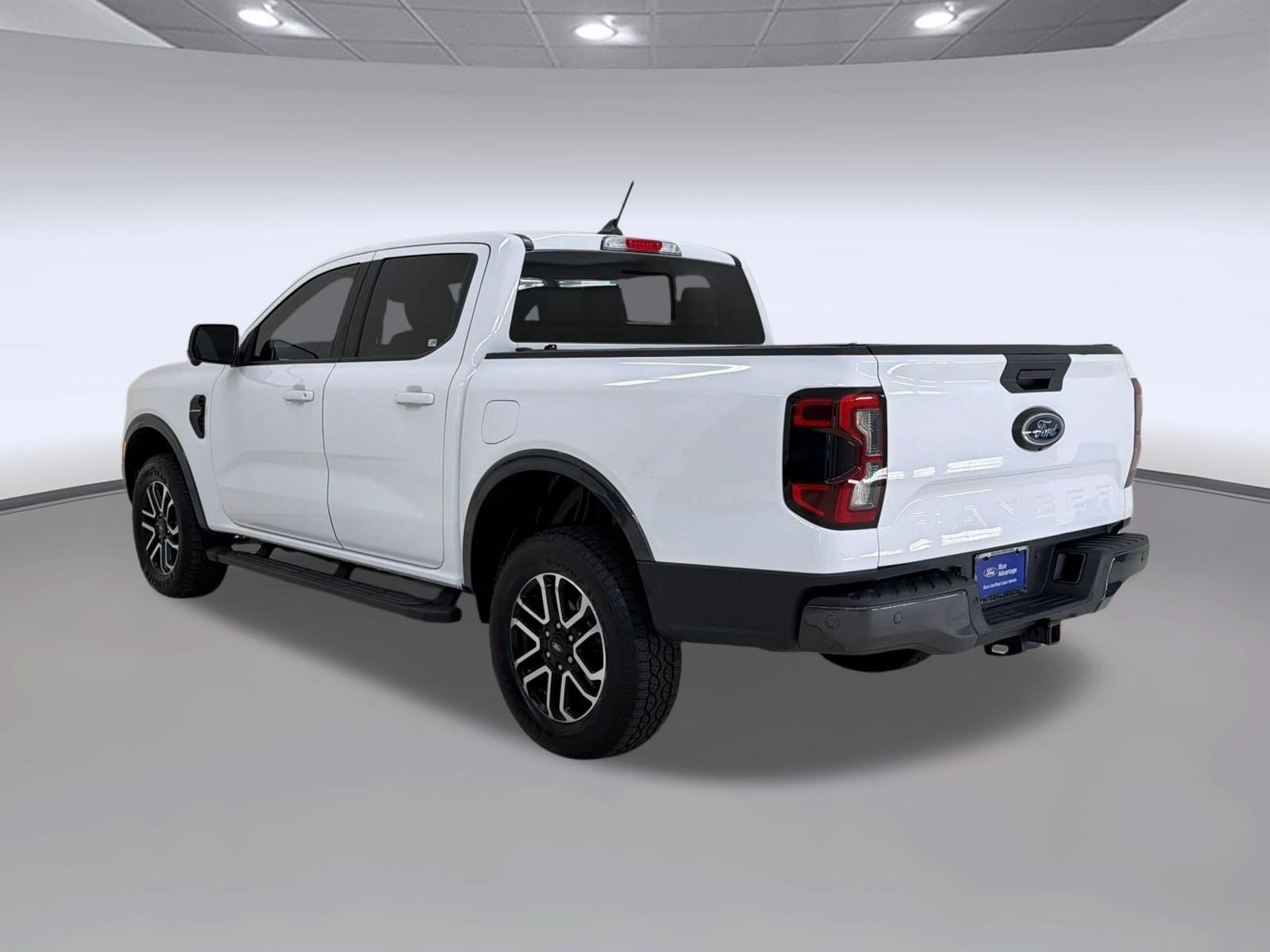Certified 2024 Ford Ranger Lariat w/ Trailer Tow Package RWD image 3