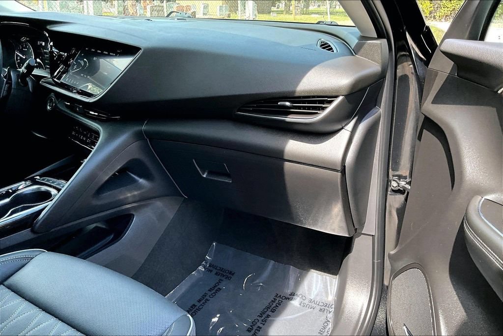 Used 2023 Buick Envision Avenir AWD/4WD image 15