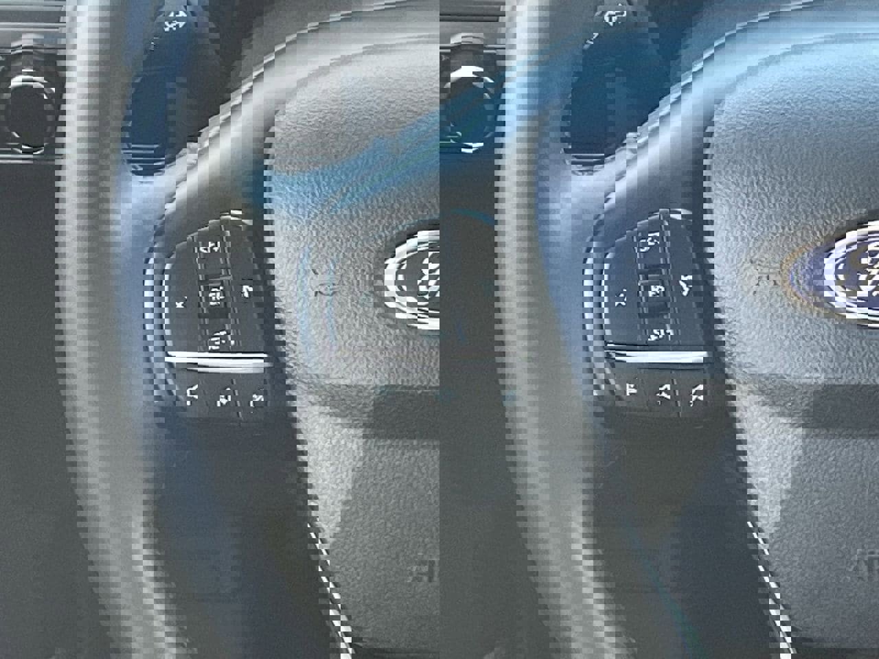 Certified 2023 Ford Maverick Lariat image 30