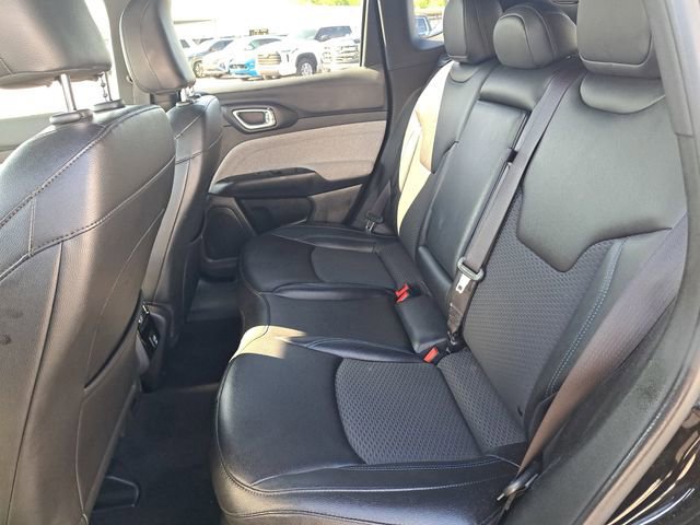 Used 2024 Jeep Compass Latitude image 12