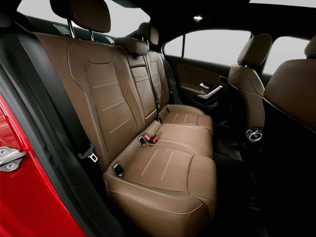 Used 2020 Mercedes-Benz A 220 4MATIC image 26