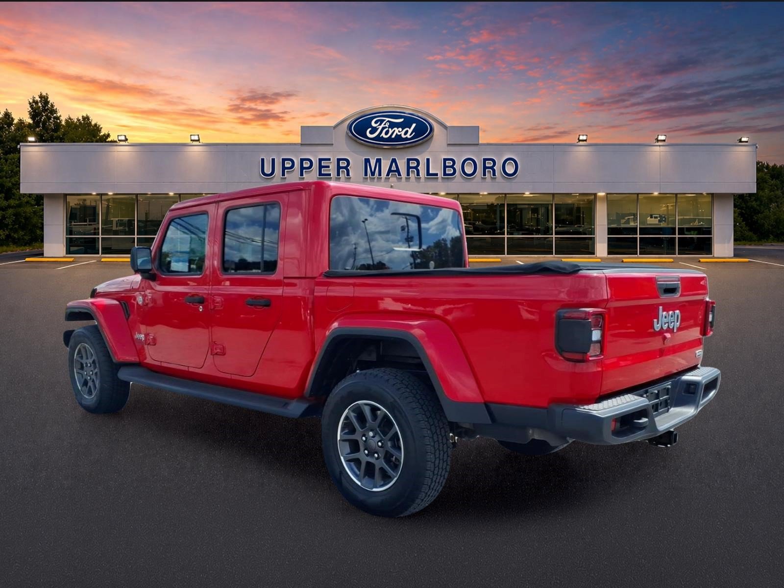 Used 2020 Jeep Gladiator Overland w/ LED Lighting Group AWD/4WD image 4
