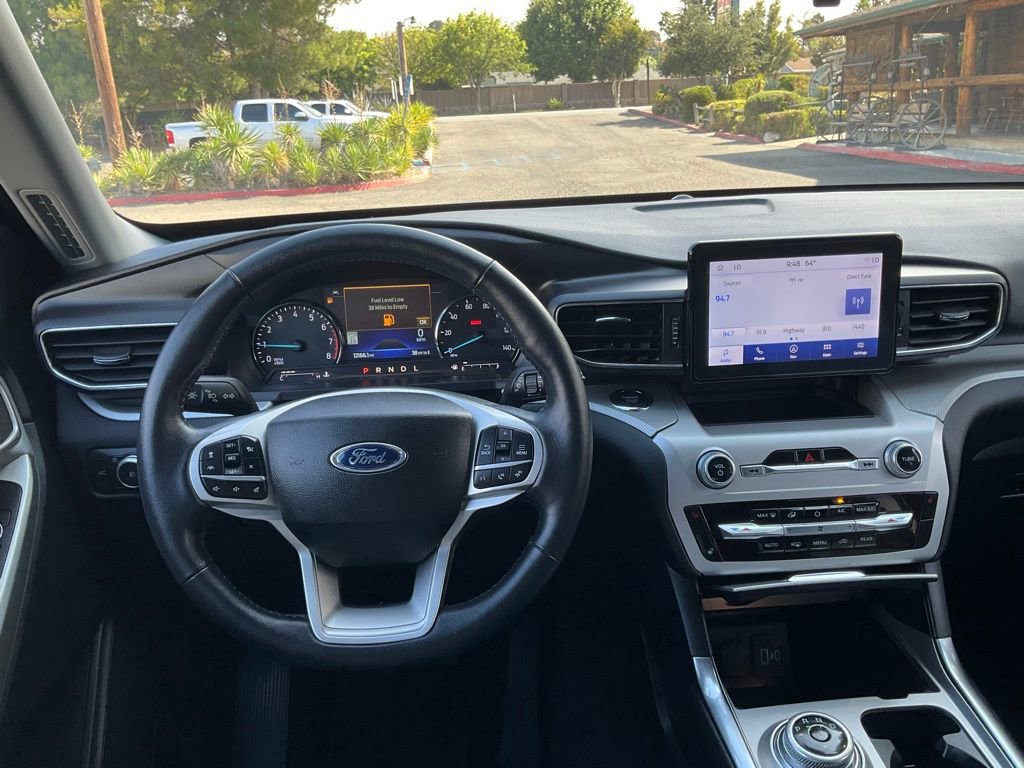 Certified 2022 Ford Explorer XLT w/ Equipment Group 202A image 76