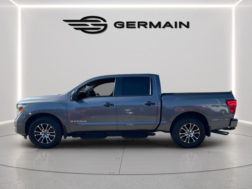 Used 2023 Nissan Titan SV w/ SV Convenience Package image 3