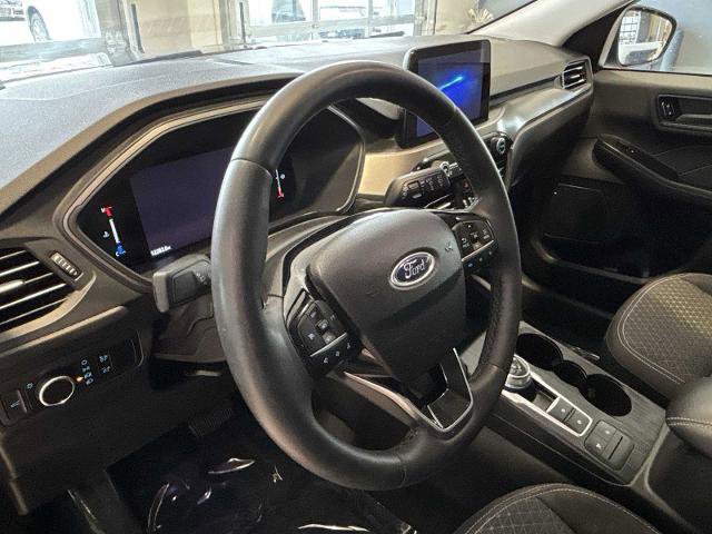 Certified 2023 Ford Escape Active AWD/4WD image 9