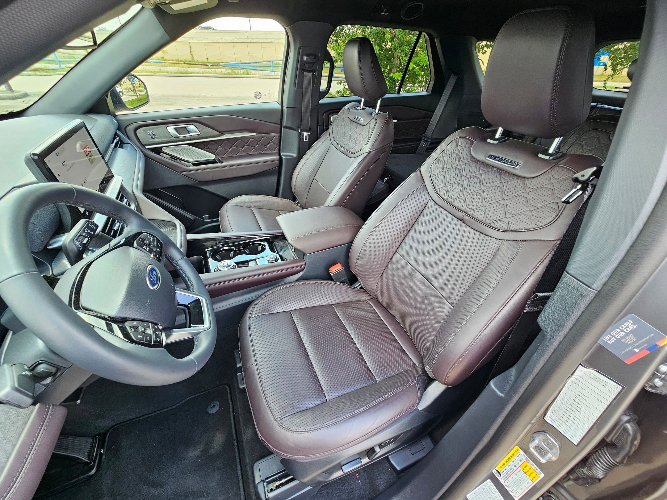 Certified 2026 Ford Explorer Platinum w/ LUX Leather Package AWD/4WD image 16