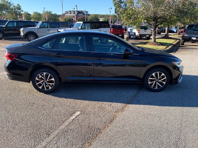 Used 2025 Volkswagen Jetta S FWD image 4