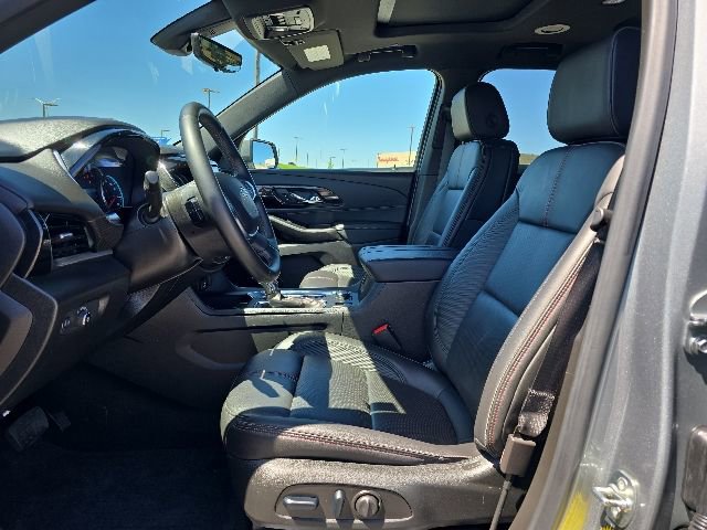 Used 2023 Chevrolet Traverse RS w/ LPO, Floor Liner Package AWD/4WD image 11