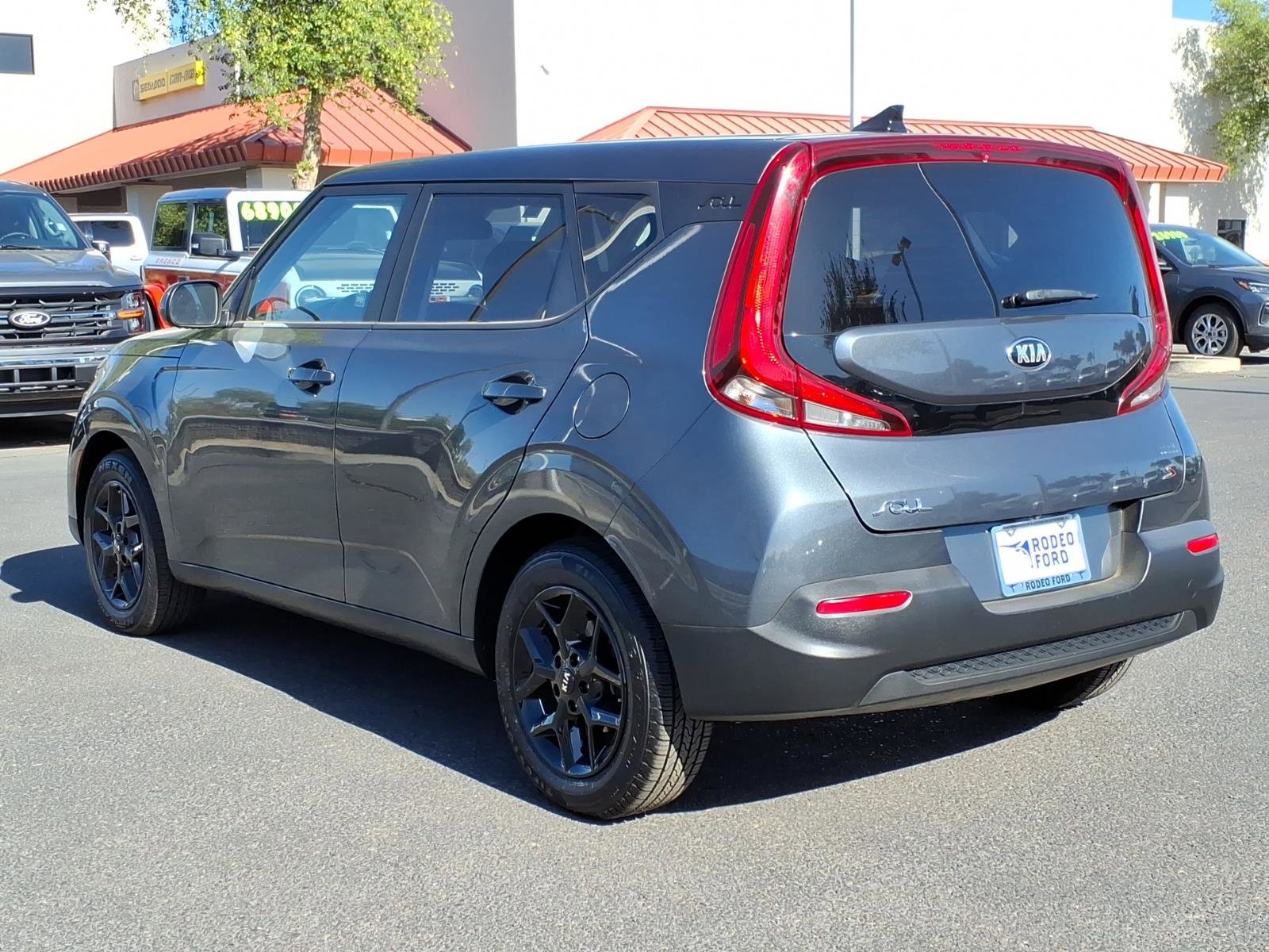 Used 2021 Kia Soul S FWD image 3