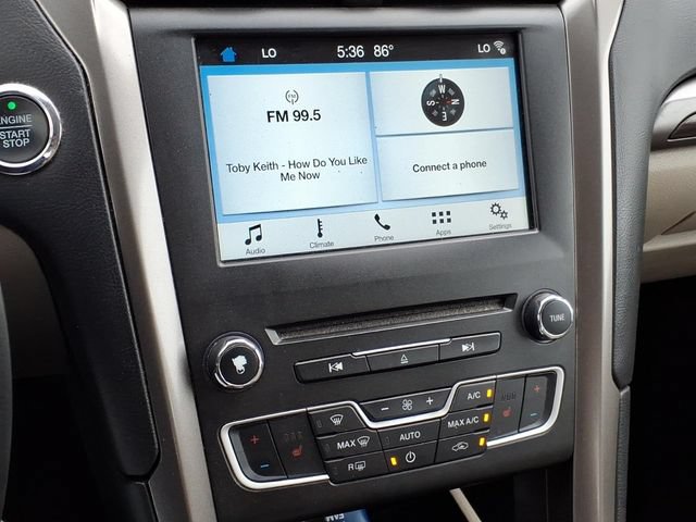 Certified 2017 Ford Fusion SE w/ Fusion SE Technology Package FWD image 26