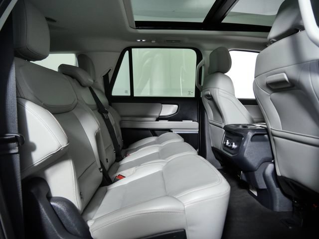 Certified 2025 Ford Expedition Max Active AWD/4WD image 12
