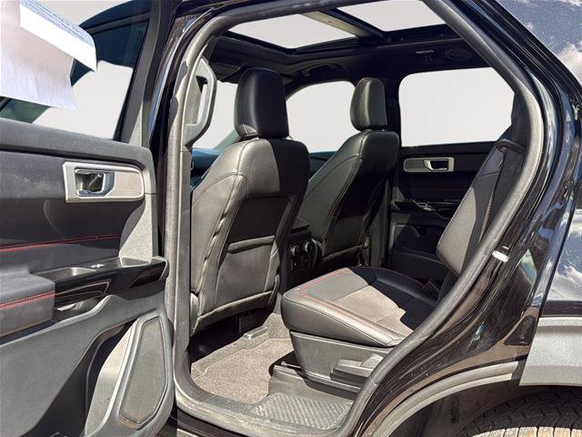 Certified 2023 Ford Explorer ST-Line w/ Class IV Trailer Tow Package AWD/4WD image 18