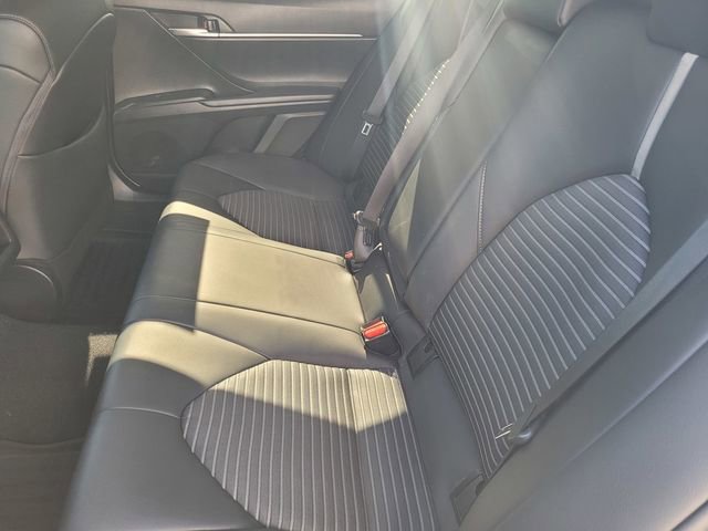 Used 2024 Toyota Camry SE image 13