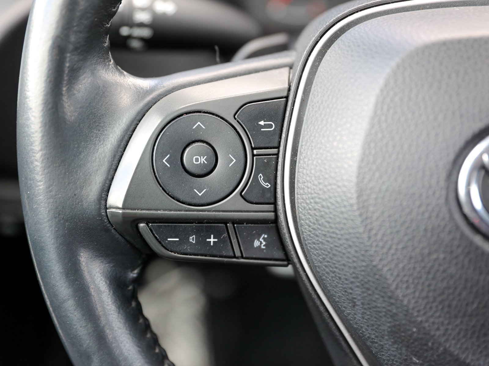 Used 2020 Toyota Corolla SE image 33