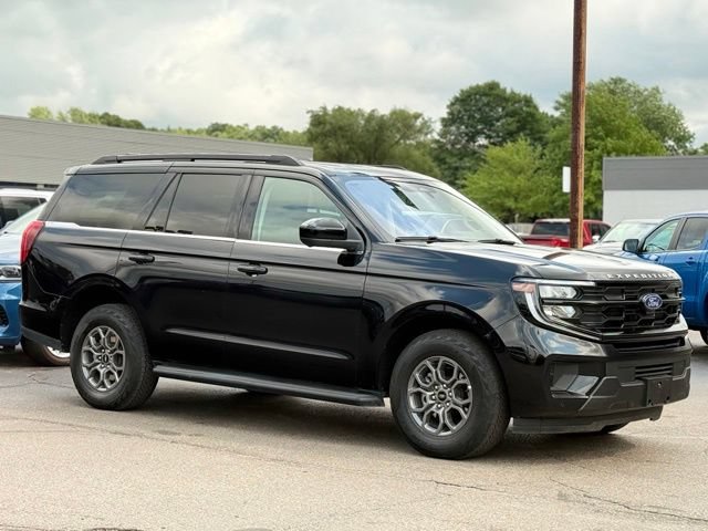 Certified 2025 Ford Expedition Active AWD/4WD image 30