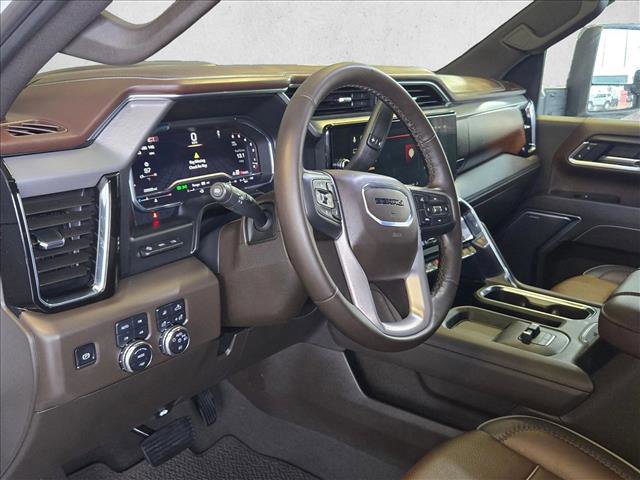 Used 2025 GMC Sierra 2500 Denali w/ Denali Reserve Package AWD/4WD image 14