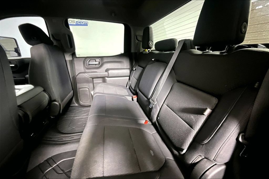 Used 2019 Chevrolet Silverado 1500 Custom w/ Custom Max Trailering Package AWD/4WD image 17
