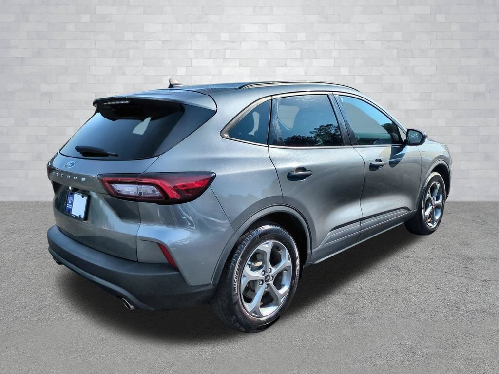 Certified 2025 Ford Escape ST-Line FWD image 5