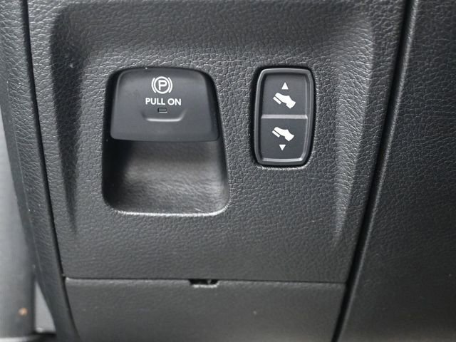Used 2022 RAM 1500 Big Horn AWD/4WD image 9
