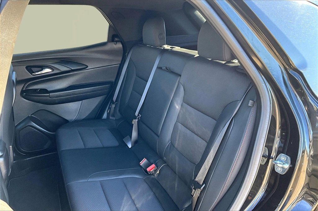 Used 2022 Chevrolet TrailBlazer RS w/ Technology Package image 26