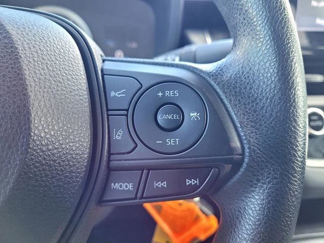 Used 2021 Toyota Corolla LE image 24