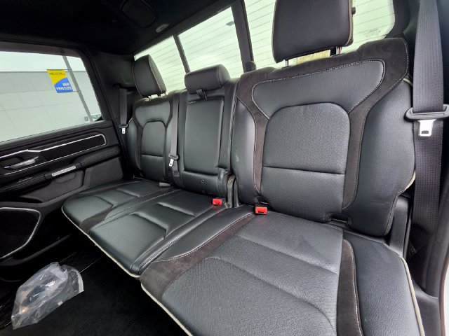 Used 2023 RAM 1500 Laramie AWD/4WD image 16