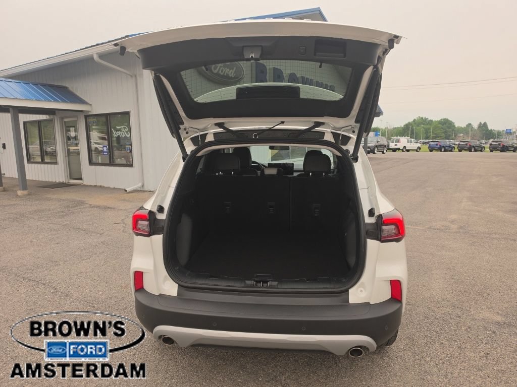 Certified 2025 Ford Escape Platinum w/ Premium Technology Package AWD/4WD image 10