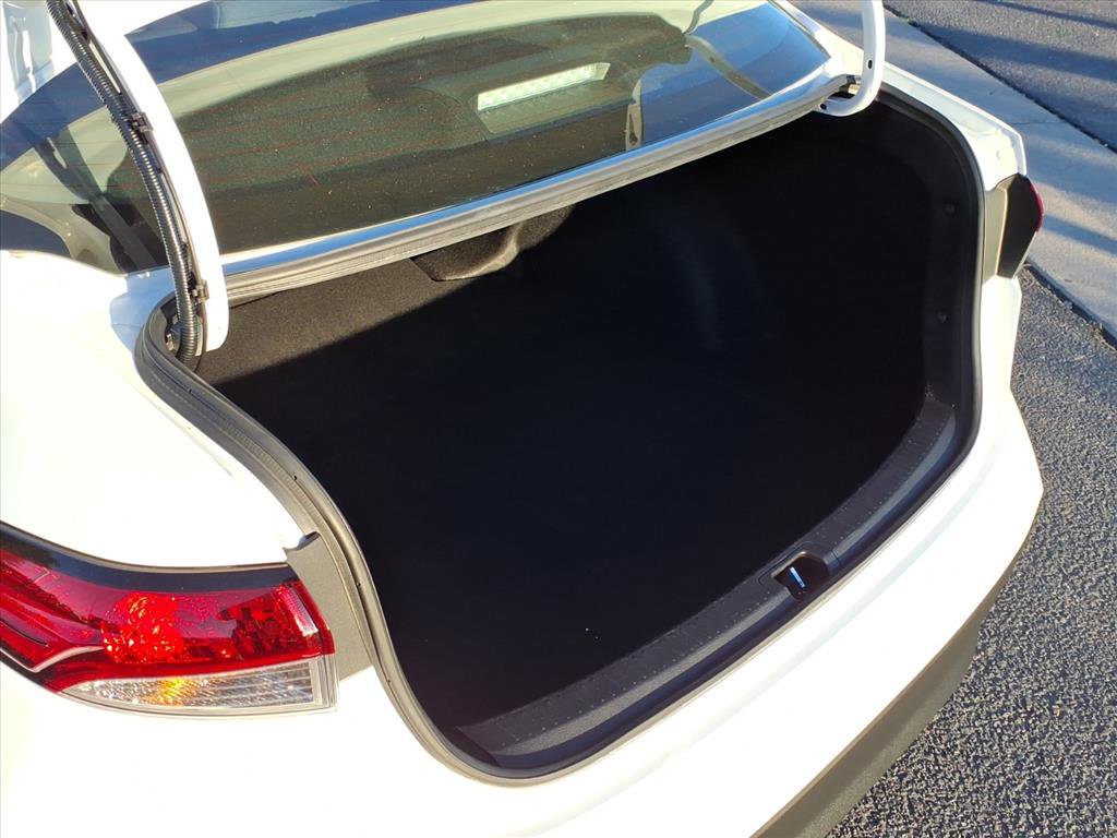 Used 2024 Toyota Corolla LE image 9
