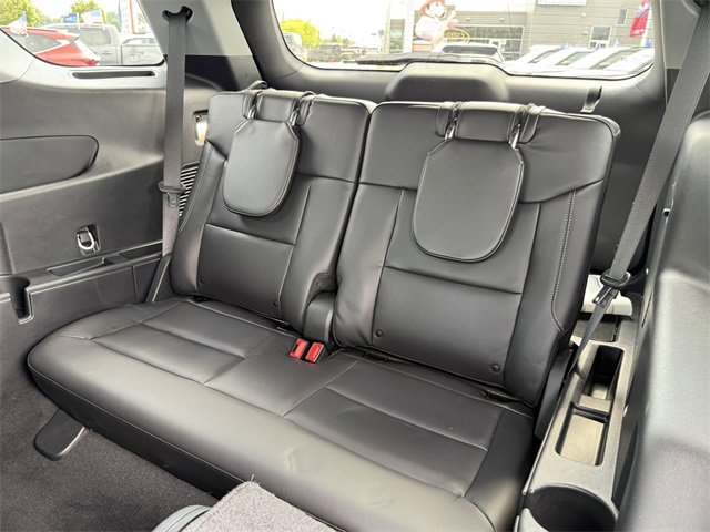 Certified 2023 Ford Explorer XLT w/ Equipment Group 202A image 10