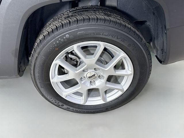 Used 2022 Jeep Renegade Latitude w/ Convenience Group image 30