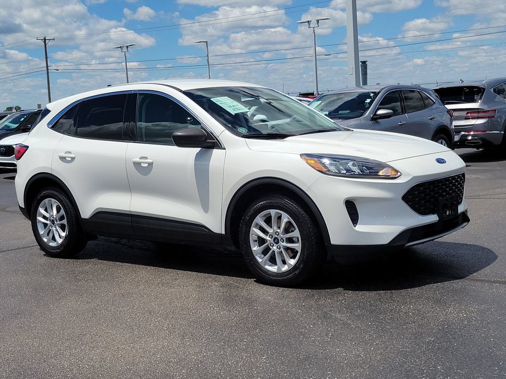 Certified 2022 Ford Escape SE FWD image 1
