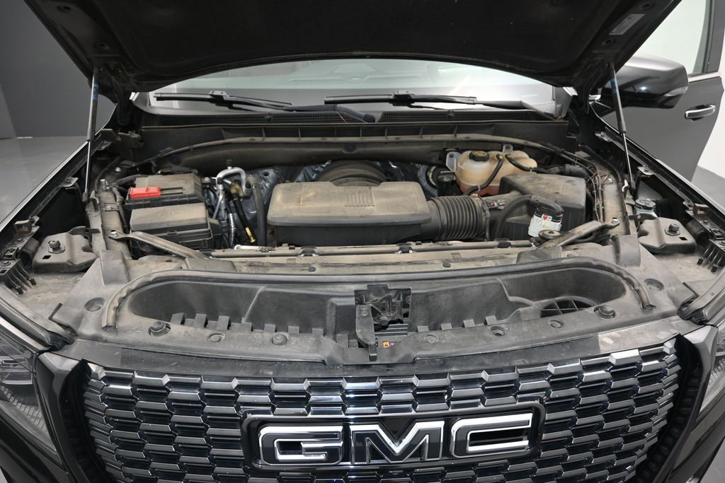 Used 2023 GMC Yukon Denali Ultimate AWD/4WD image 12