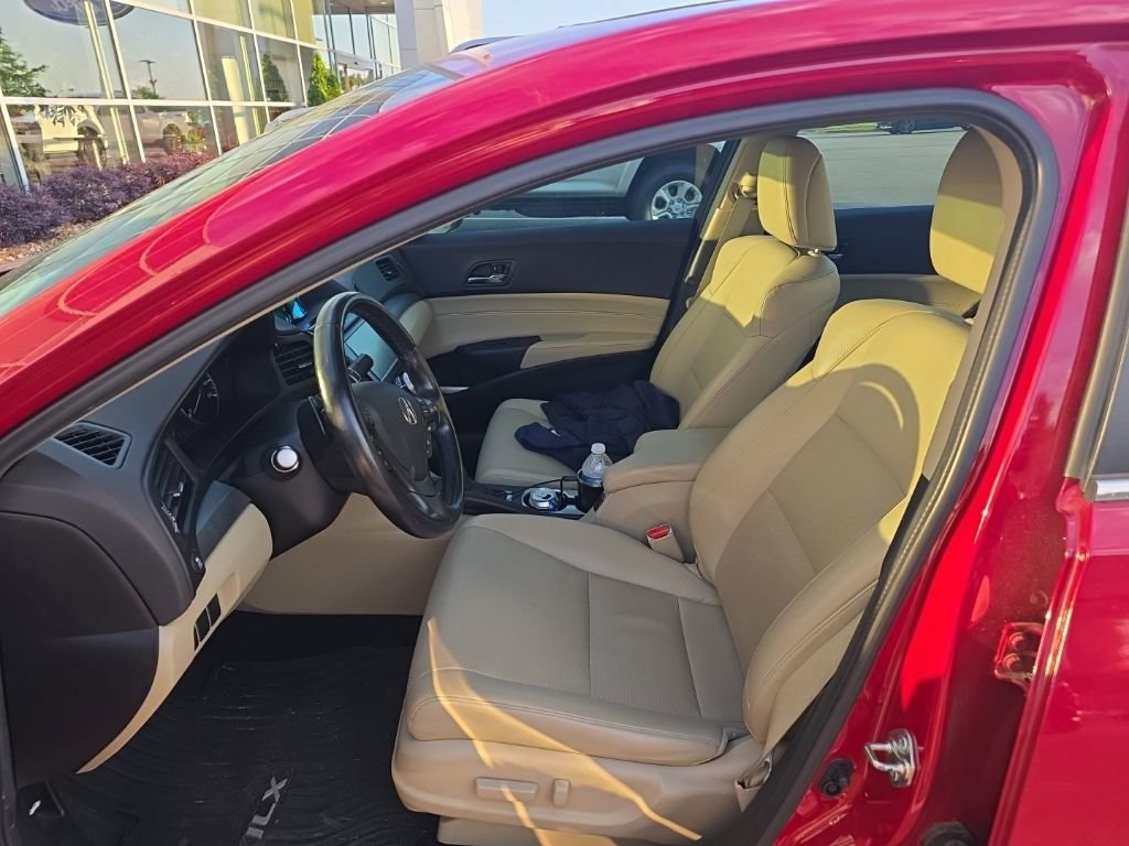 Used 2017 Acura ILX FWD image 10