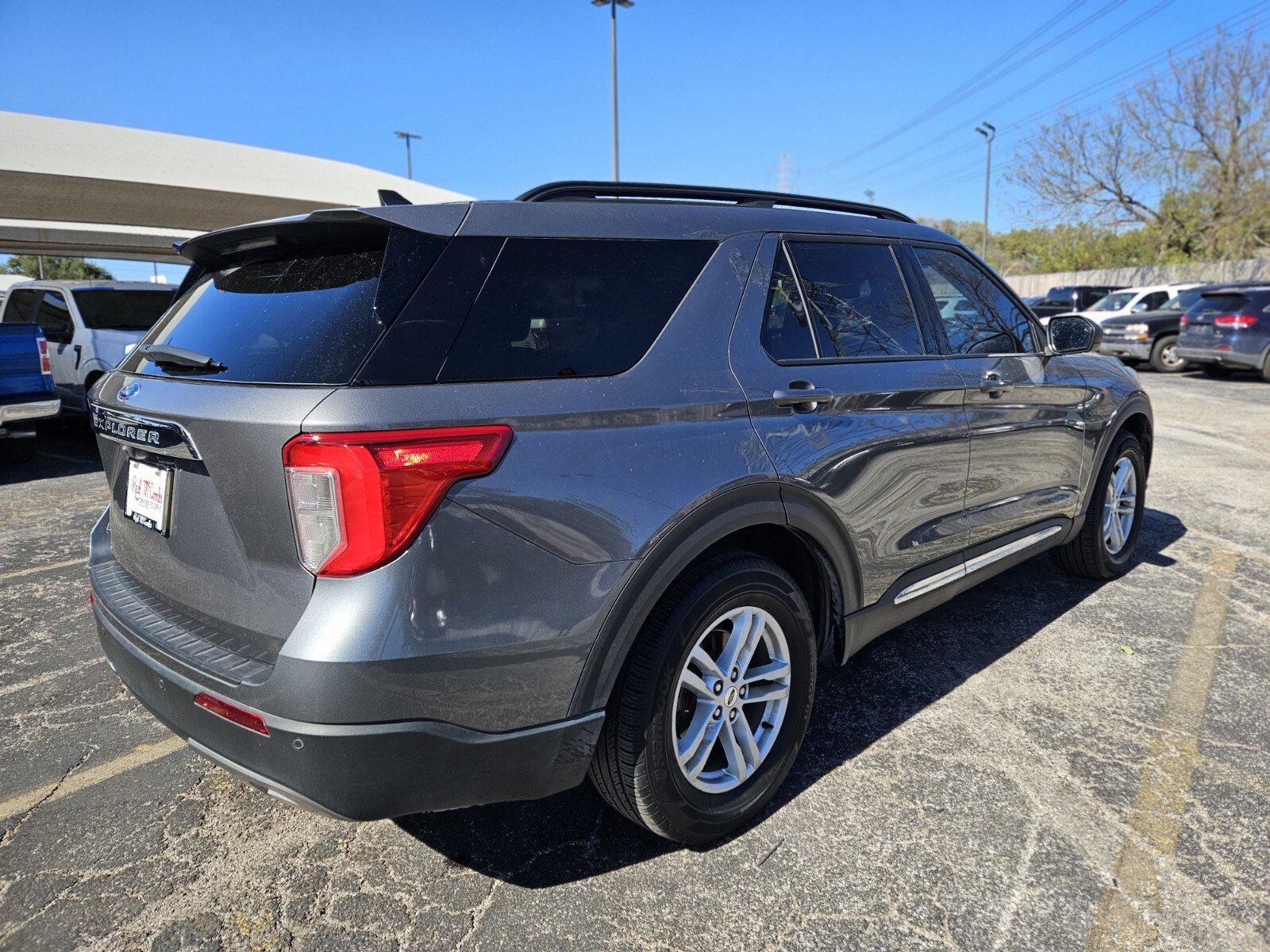 Certified 2023 Ford Explorer XLT w/ Equipment Group 202A image 3