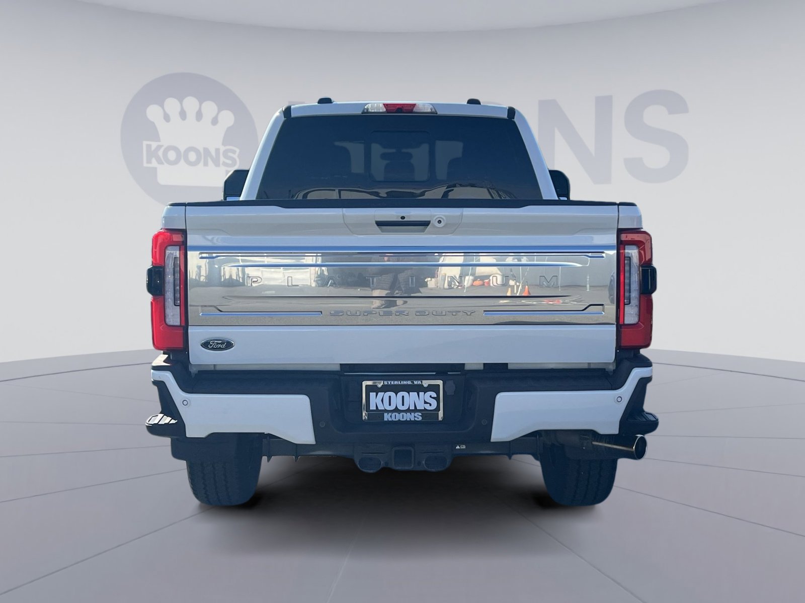 Certified 2024 Ford F250 Platinum w/ FX4 Off-Road Package AWD/4WD image 10