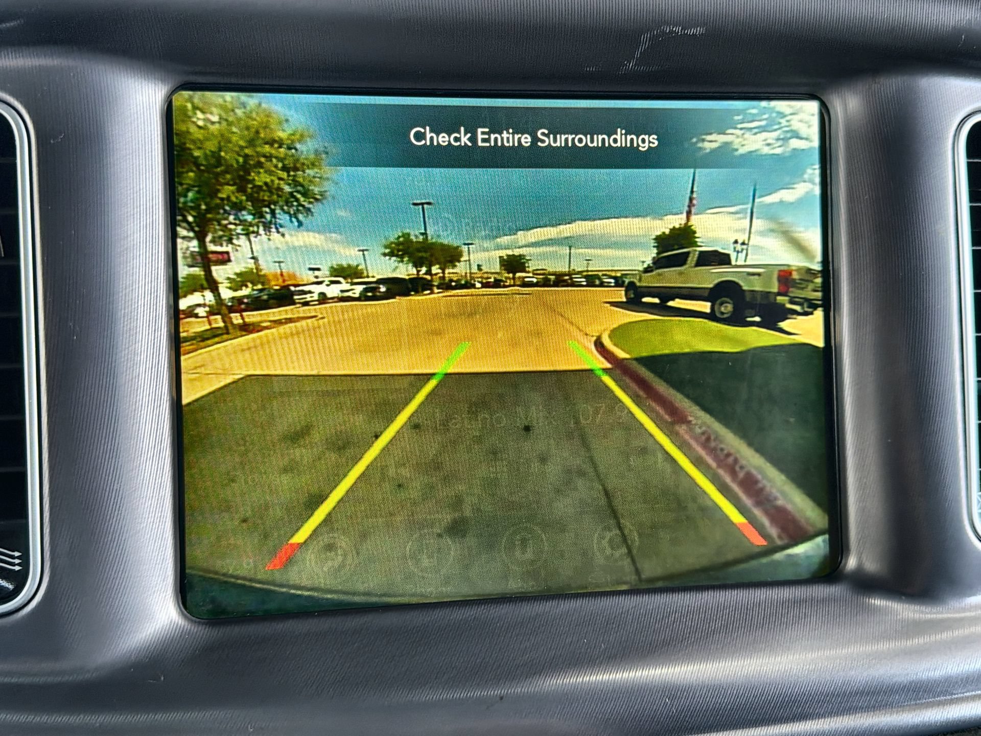 Used 2023 Dodge Charger SXT RWD image 17