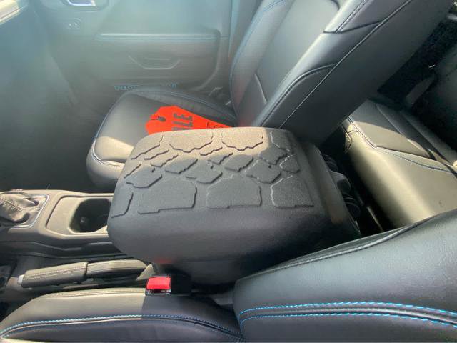 Used 2024 Jeep Wrangler Unlimited Rubicon 4xe AWD/4WD image 30