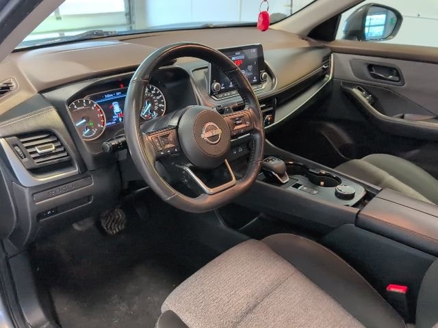 Used 2022 Nissan Rogue S image 12