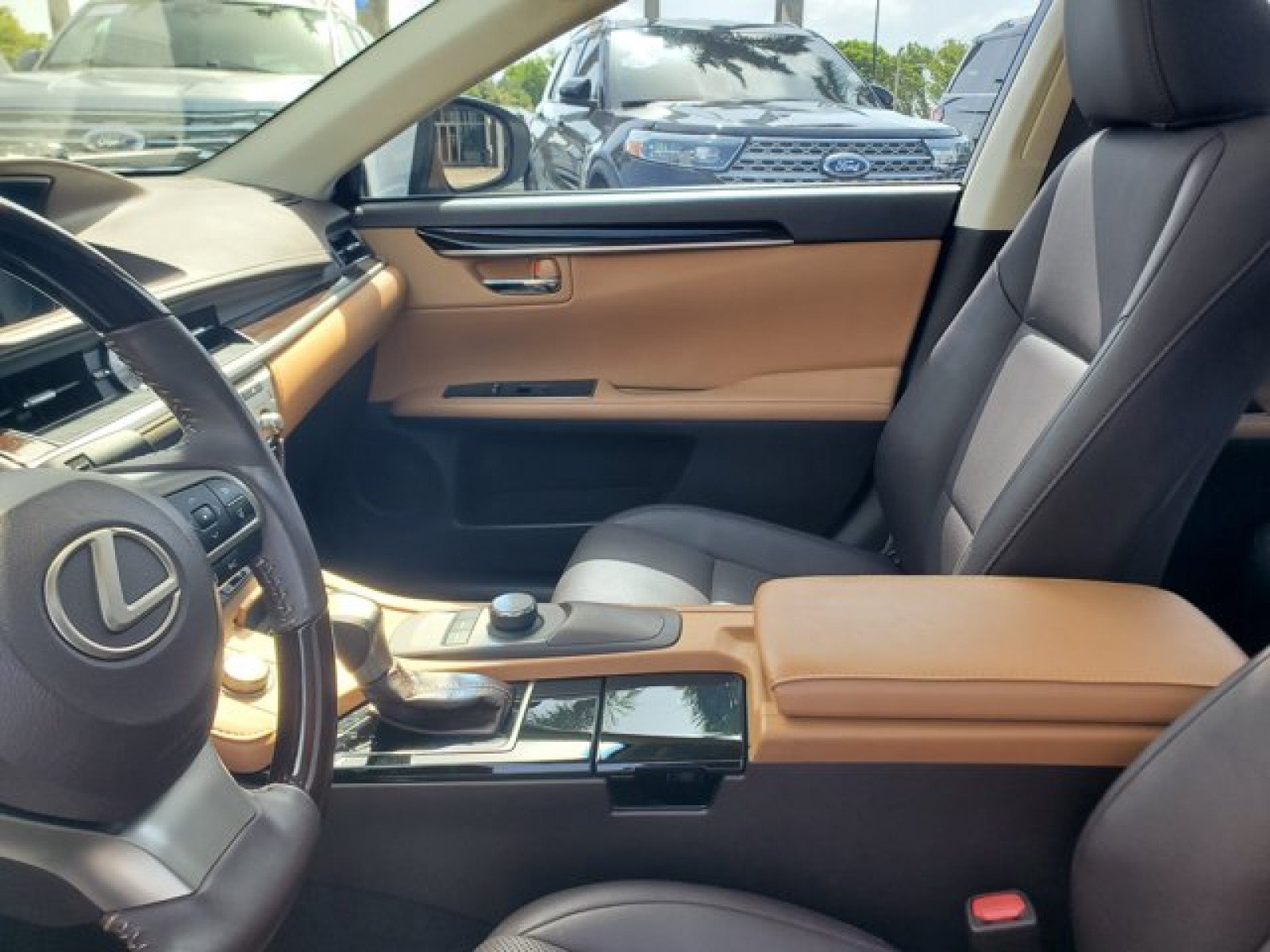 Used 2018 Lexus ES 350 w/ Premier Package FWD image 10