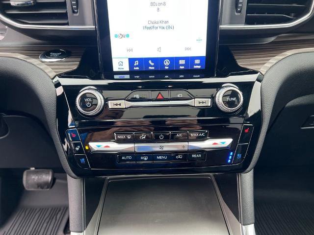 Certified 2023 Ford Explorer Limited w/ Limited Technology Package image 17