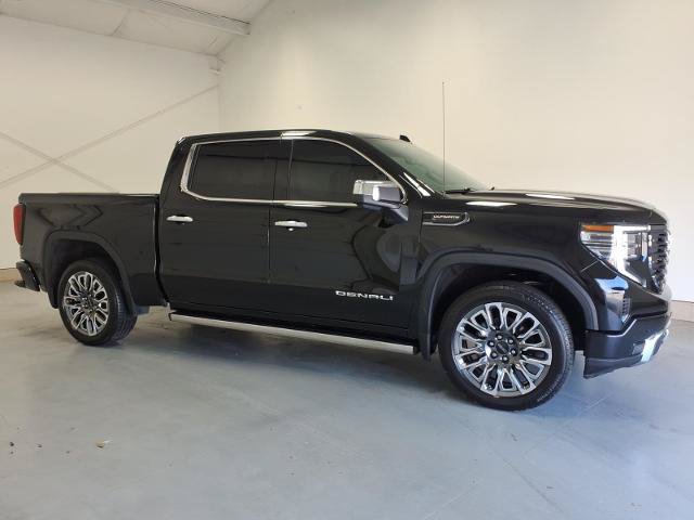 Used 2025 GMC Sierra 1500 Denali Ultimate AWD/4WD image 2