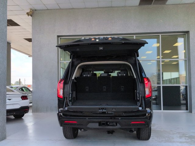 Certified 2025 Ford Expedition Active AWD/4WD image 33