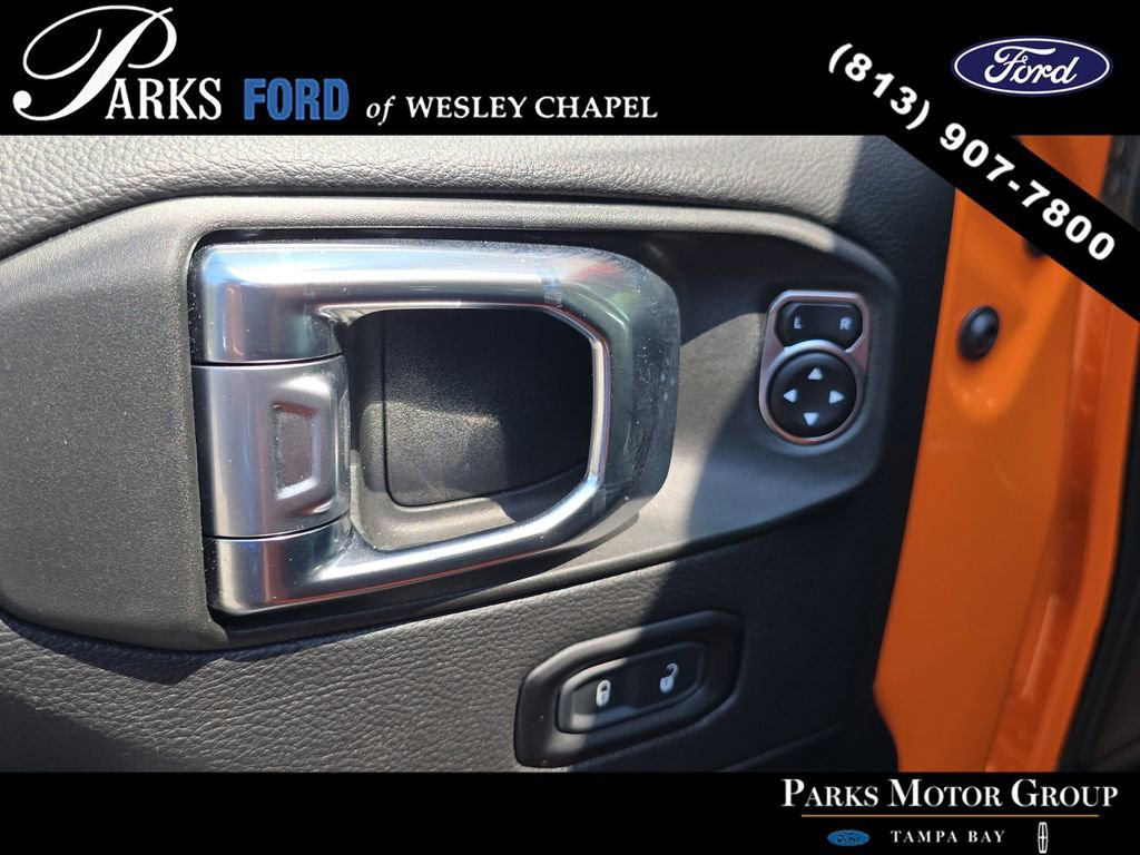 Used 2025 Jeep Gladiator Rubicon w/ Safety Group image 16