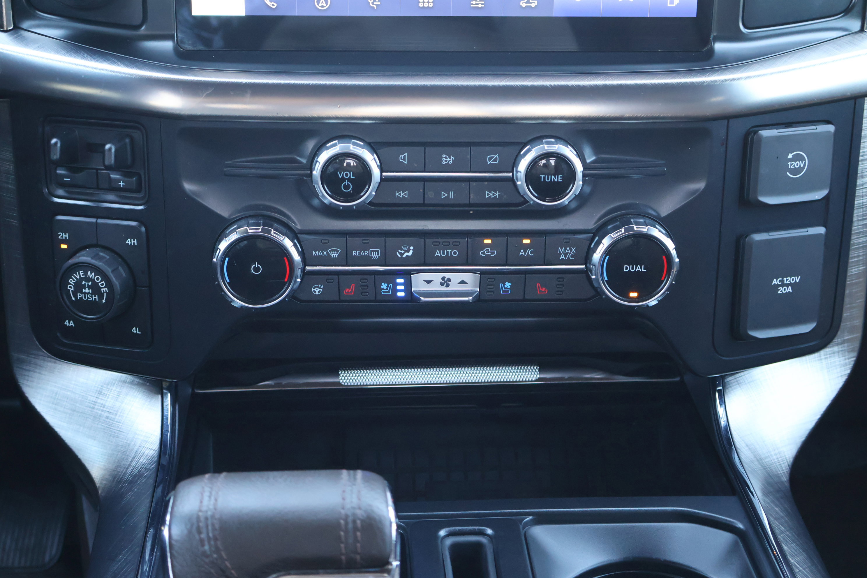 Certified 2022 Ford F150 King Ranch w/ Equipment Group 601A High image 22