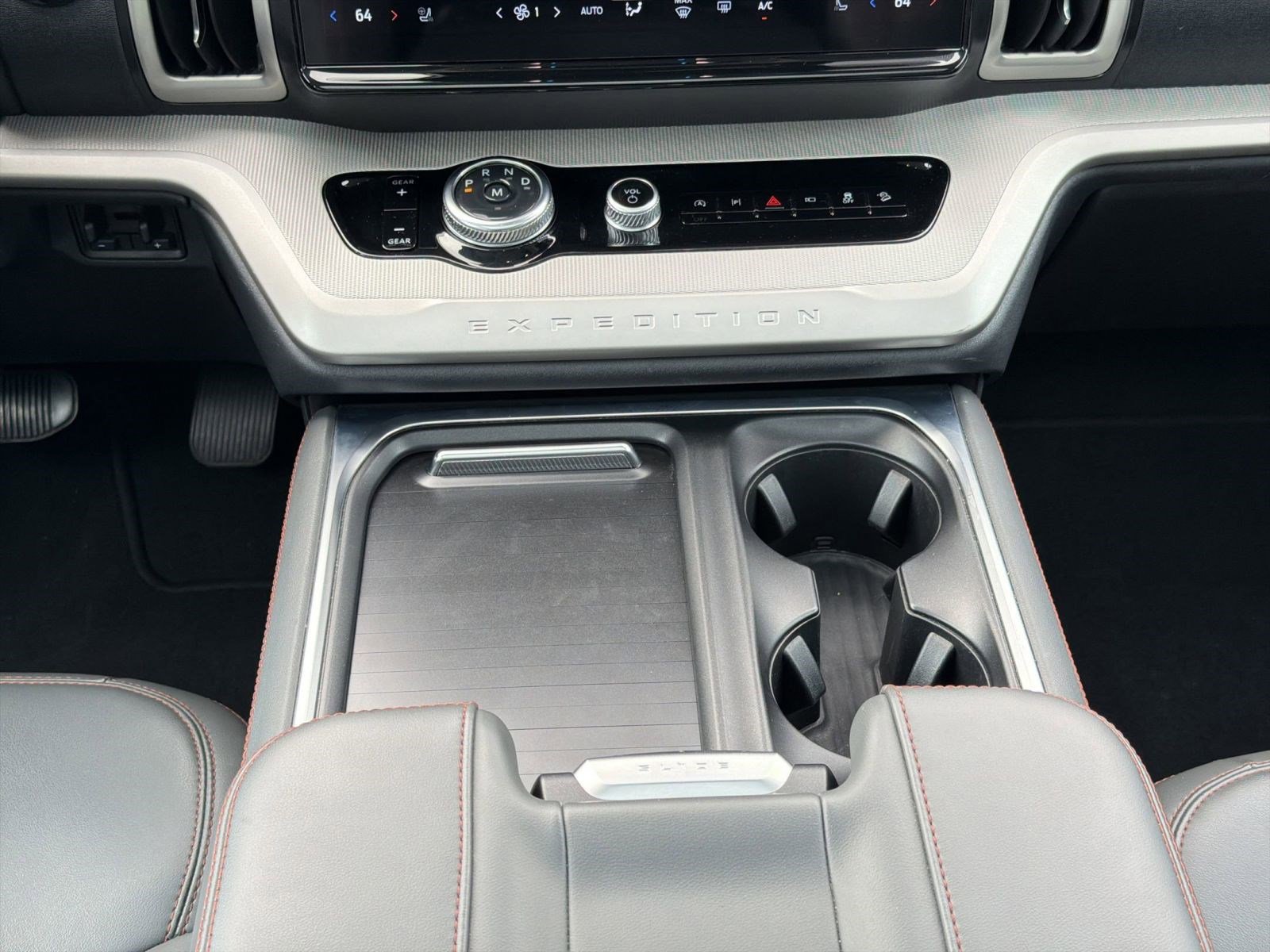 Certified 2025 Ford Expedition Active AWD/4WD image 25