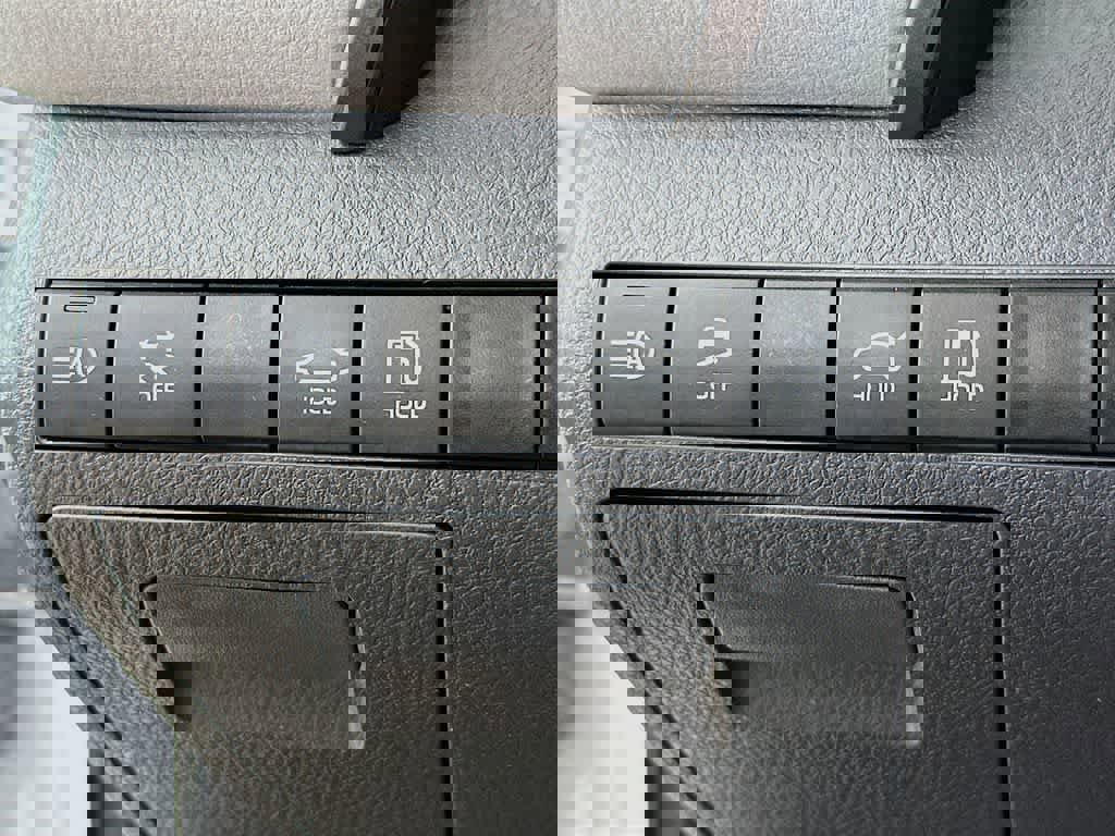 Used 2024 Toyota Camry LE image 26