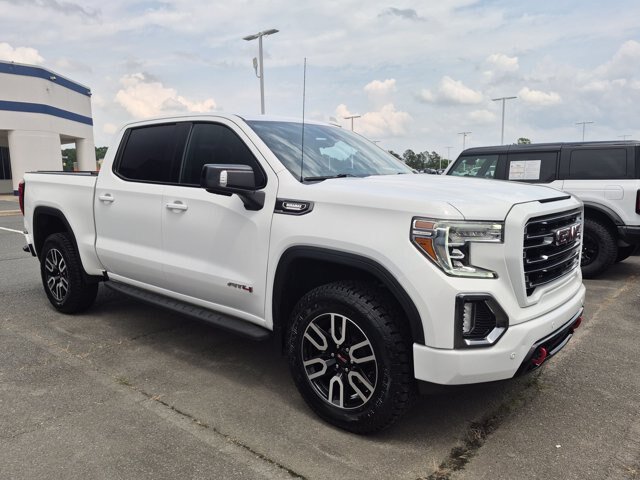 Used 2021 GMC Sierra 1500 AT4 w/ Technology Package AWD/4WD image 2