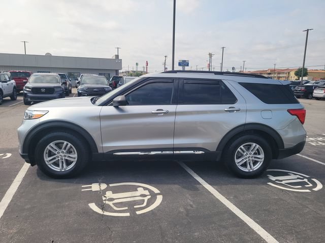 Certified 2023 Ford Explorer XLT RWD image 8